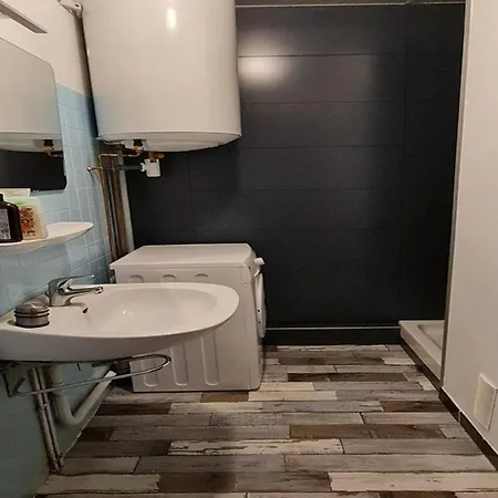 Fonctionnel A 50m Avec Parking Prive, Loggia Et Acces Commerces - - Fr-1-782-65 * Le Barcarès